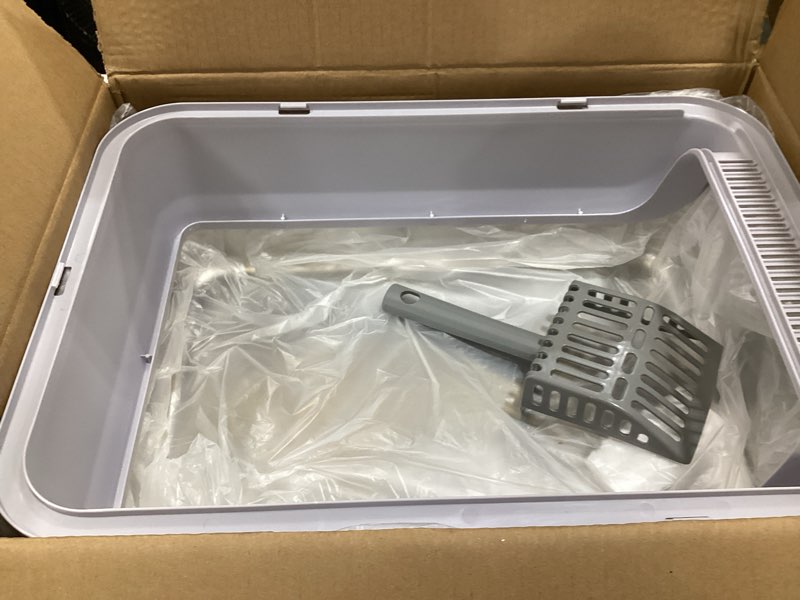 Condition photo showing New/Like New for stainless steel xl cat litter box for big cats, high-sided design prevents urine leakage, non-stick, easy to clean, odor control, includes scoop, gray light gray-1pack