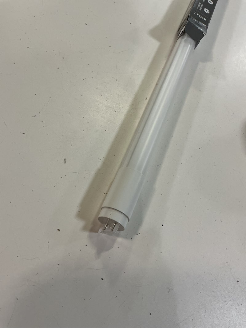Condition photo showing New/Like New for led plug/play cw 60w 24"