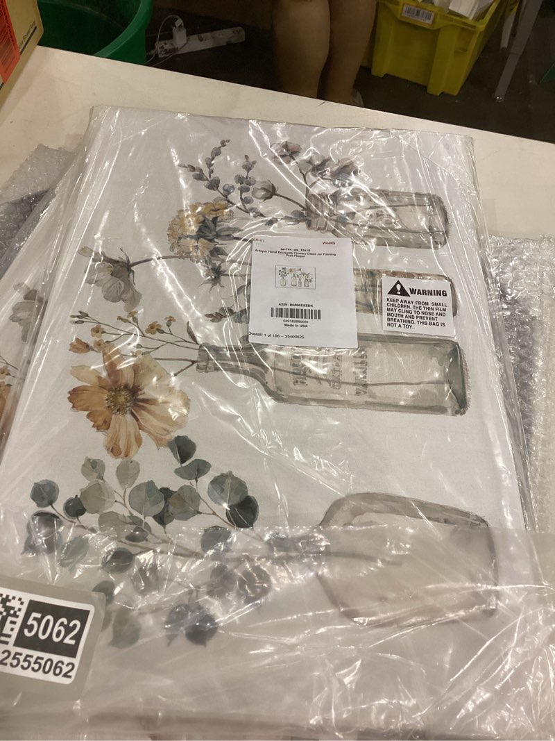 Condition photo showing New/Like New for Stupell Industries Antique Floral Bouquets Flowers Glass Jar Painting, Wall Plaque, 13 x 19 13"L x 19"W