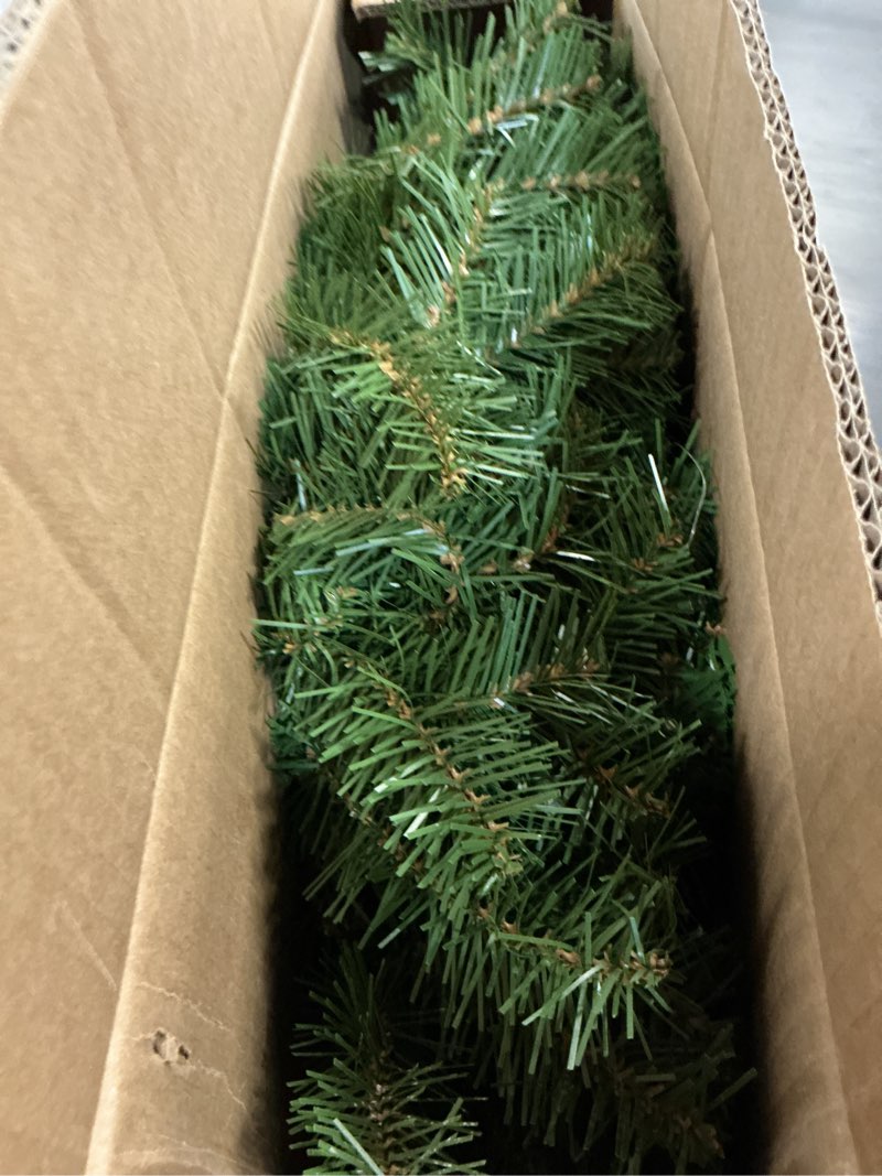 Condition photo showing Good Condition for National Tree Company 24 in Pre-Lit Norwood Fir Artificial Christmas Wreath, Christmas Decoration with 50 Clear LED Lights, 250 Tips, Timer, Green 24 in Christmas Wreath