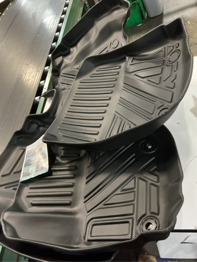 Condition photo showing Good Condition for car tpe floor mat accessories interior custom compatible with life 2022-2023 5 seats all-weather waterproof carpets car foot pads
