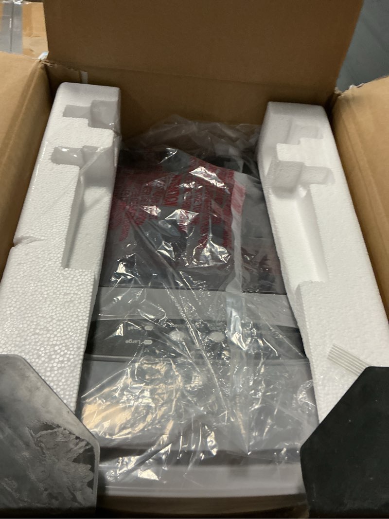 Condition photo showing Good Condition for frigidaire 26 lbs per day portable compact maker, ice making machine, stainless, medium
