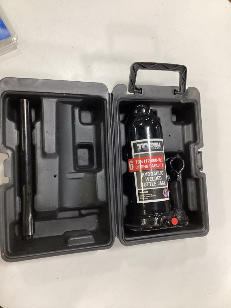 Condition photo showing Good Condition for torin black 6-ton steel hydraulic bottle jack