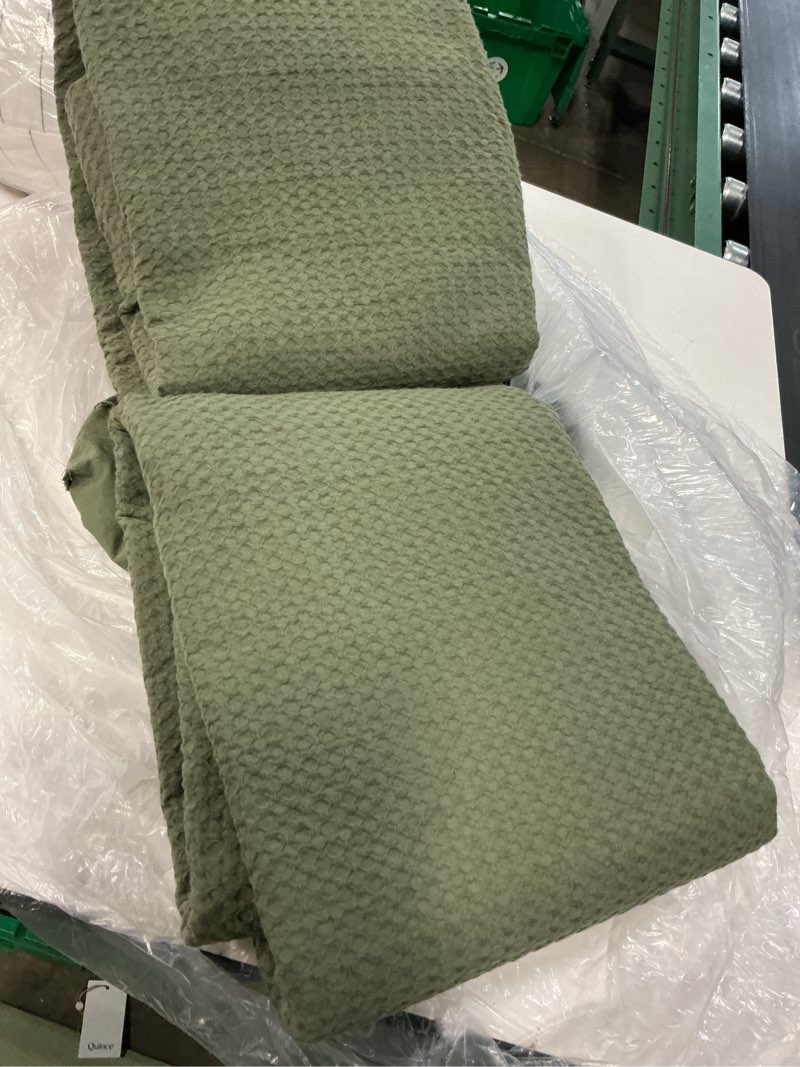 Condition photo showing Good Condition for organic luxe honeycomb duvet cover, king, olive