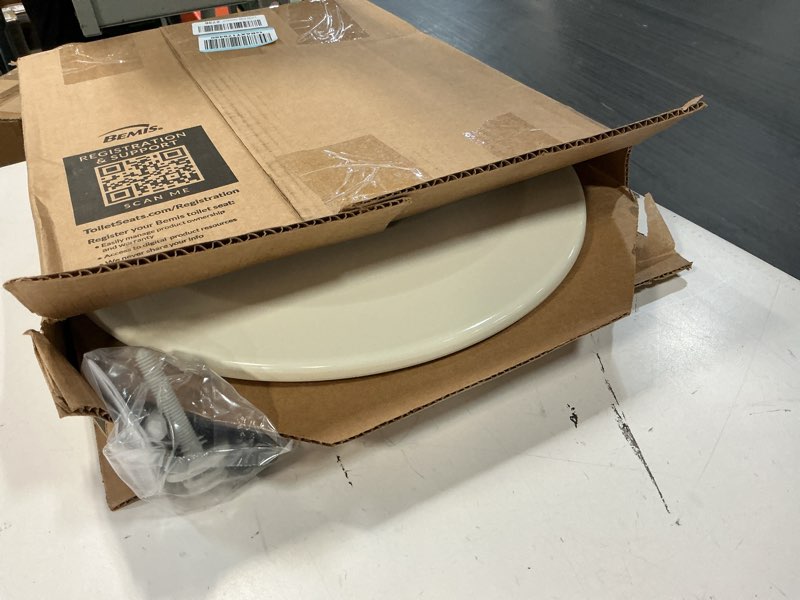 Condition photo showing Good Condition for bemis 500ec durable wood toilet seat with easy clean hinges, made in usa, round, biscuit biscuit round