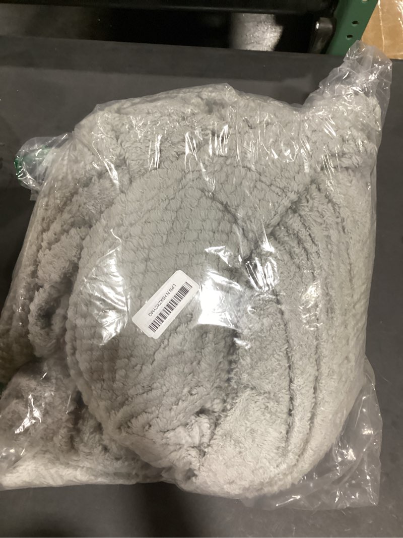 Condition photo showing Good Condition for Whale Flotilla Queen Size Fuzzy Fleece Blanket for Bed, 90x90 Inch Fluffy Warm Soft Jacquard Blankets for All Season, Lightweight and Cozy, Light Grey Light Grey Queen(90x90 In)