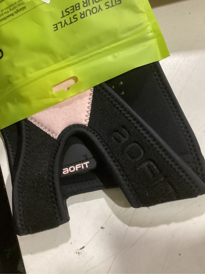Condition photo showing Good Condition for knee brace for men women knee pain meniscus tear arthritis patella dislocation best osteoarthritis adjustable compression with memory stabilizers for acl mcl breathable for injury recovery m medium onyx blush