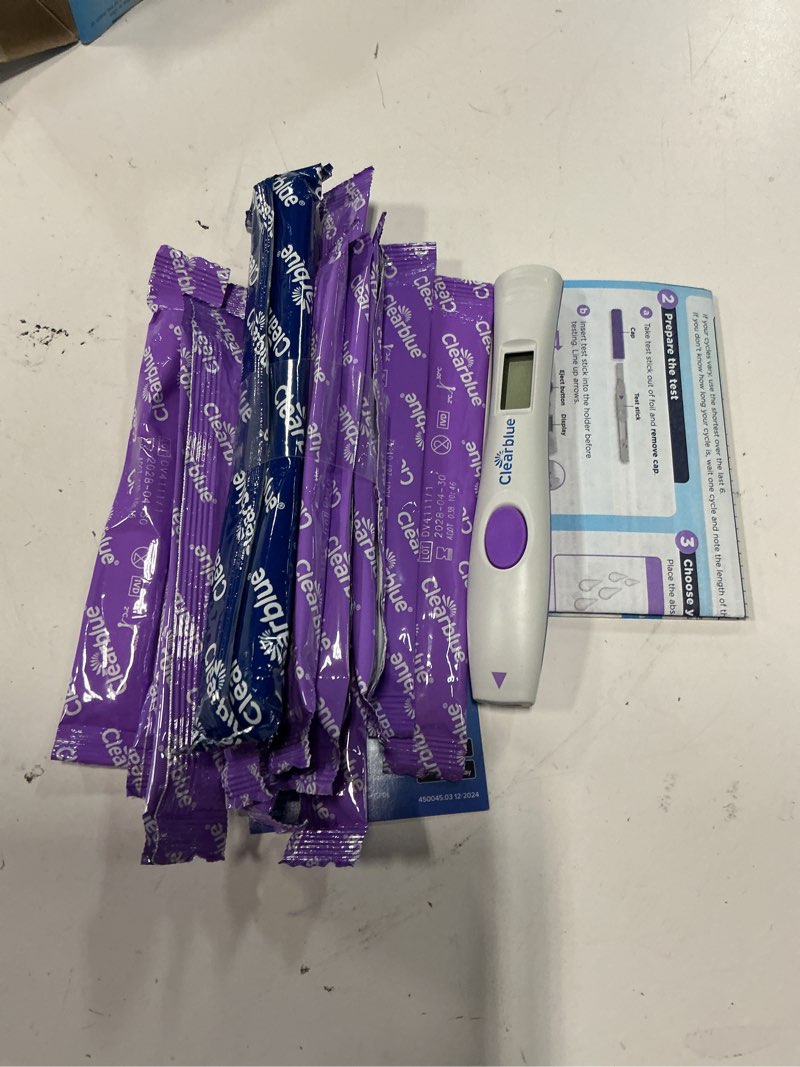 Condition photo showing Good Condition for clearblue advanced digital ovulation test kit, 16 count 16 pack of (1)