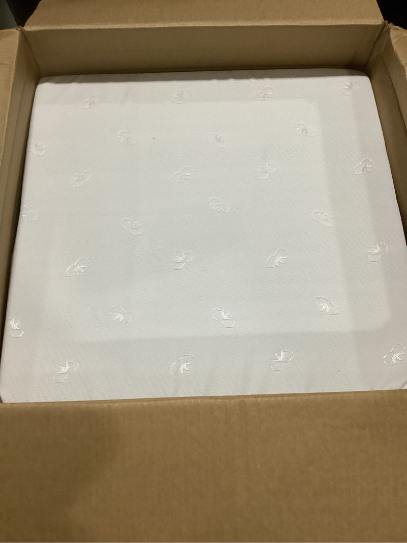 Condition photo showing Good Condition for novilla foldable mattress, single size comfort foam trifold mattress with cloud design cover, 4 inch folding mattress for back pain relief, suitable for camping, rv travel, 75"x25"x4" white single