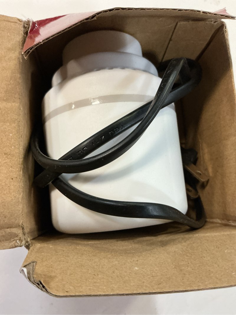 Condition photo showing Good Condition for Electric Air Pump for Vacuum Storage Bags?Suitable for MEIQIHOME brand vacuum bags only.
