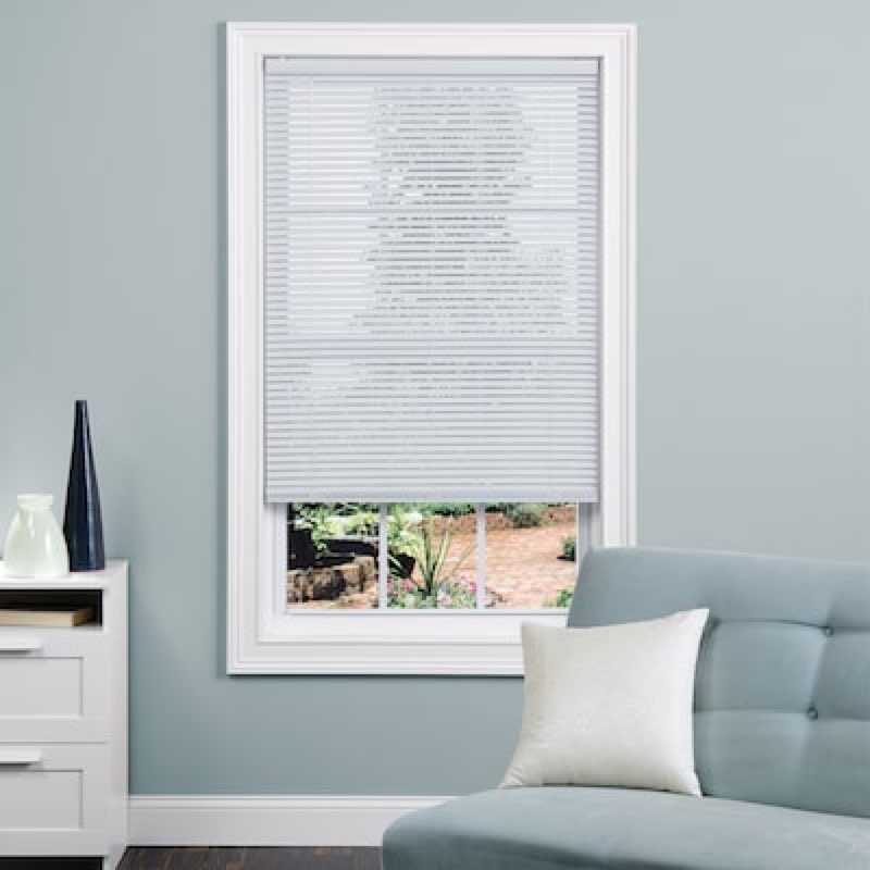 Project Source Style Selections 1-in Slat Width Cordless White Vinyl Light Filtering Blinds 31inX64im