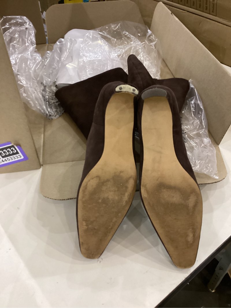 Size 8 ladys leather boots