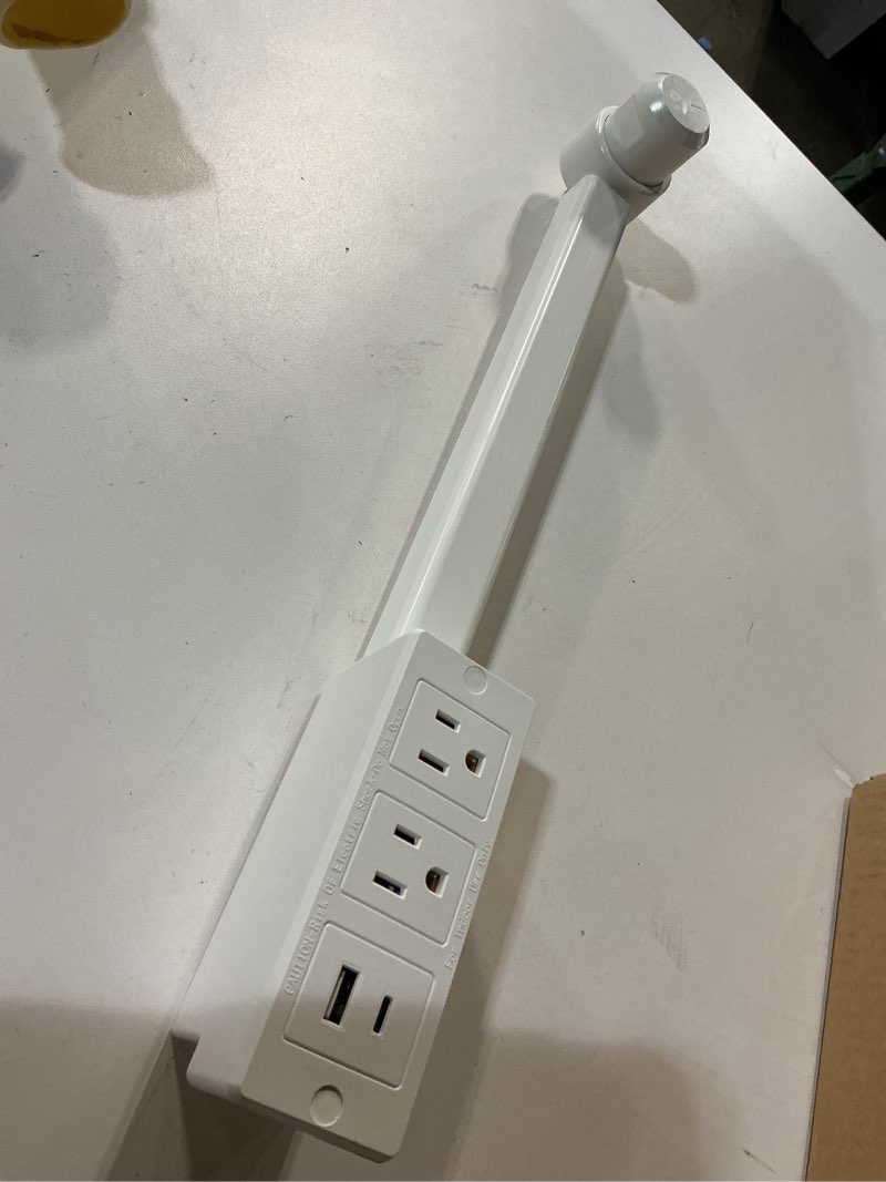 Condition photo showing Good Condition for Electrical Outlet Extender, USB-A,USB-C,and 2 AC Outlets,Access Hard-to-Reach Outlets,Use Behind Couches, Rotates 180°, Use Behind Couches, Nightstands, Desks (1)
