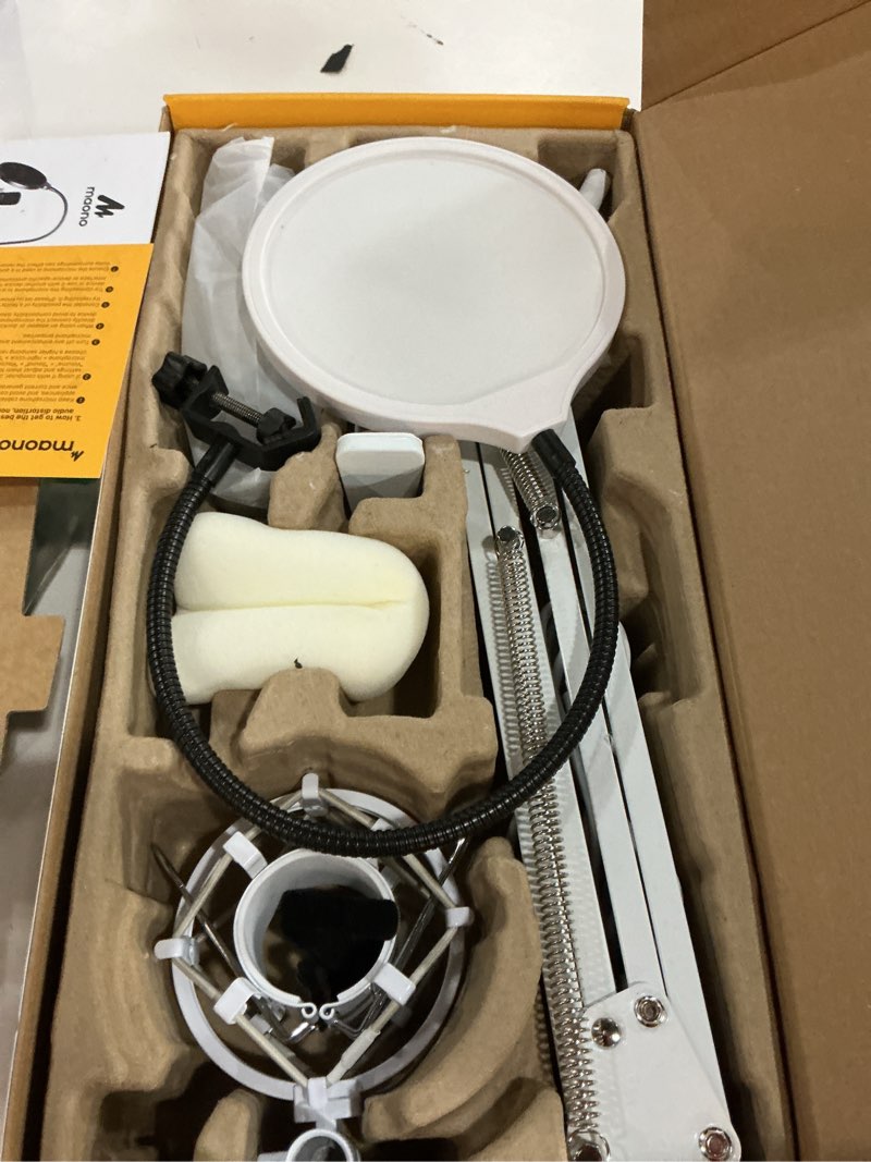 Condition photo showing Good Condition for maono usb microphone, 192khz/24bit plug & play pc computer podcast condenser cardioid metal mic kit with professional sound chipset for recording, gaming, singing, youtube, au-a04 white