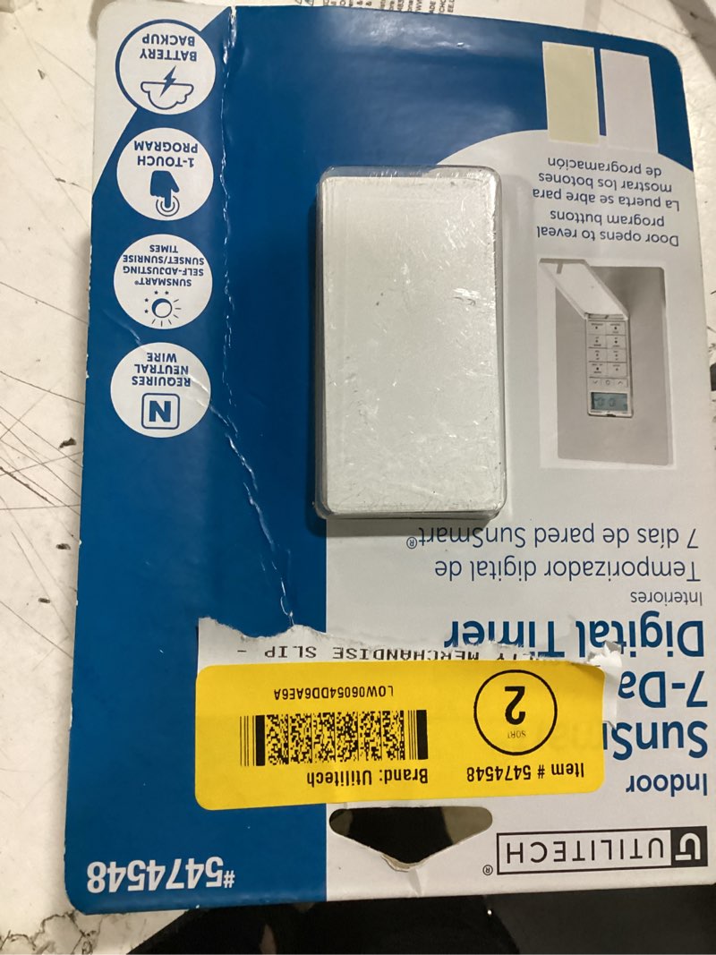 Condition photo showing Good Condition for utilitech 15-amps 120-volt indoor programmable countdown digital lighting timer