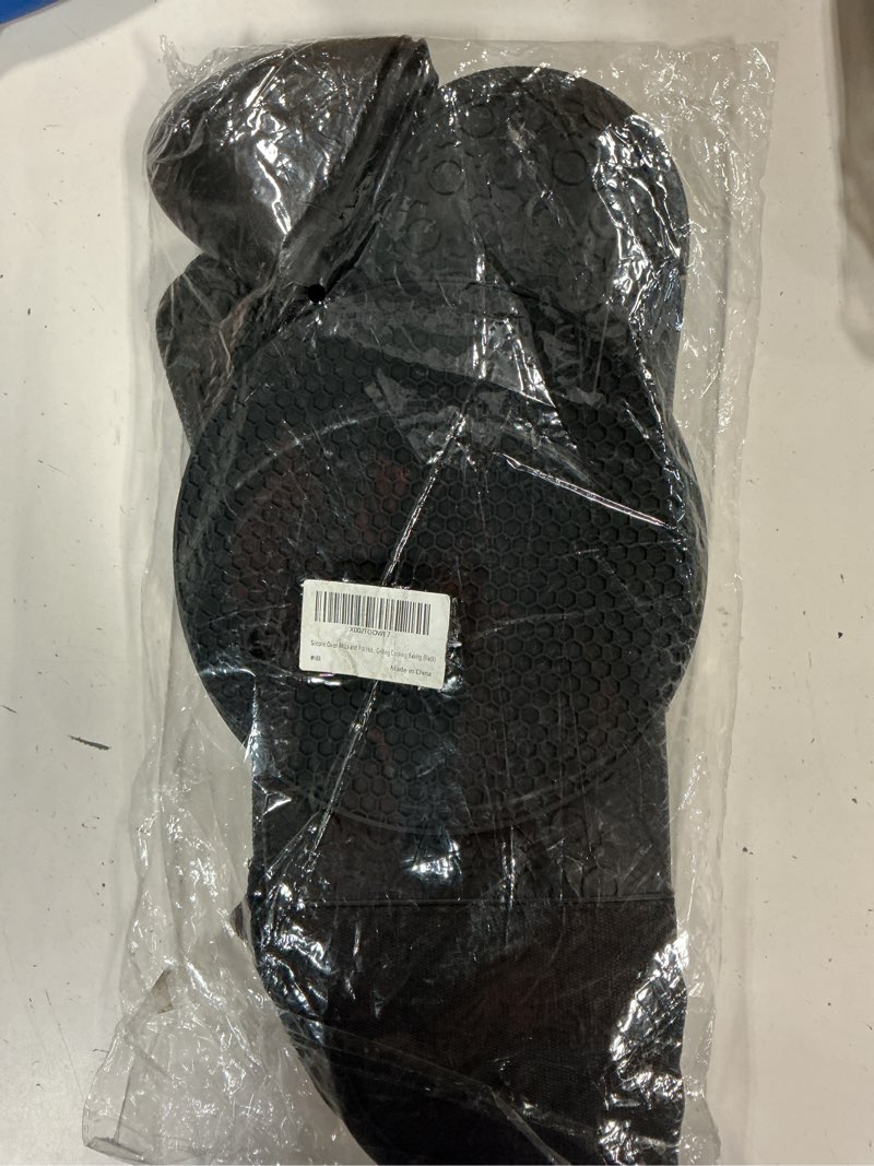 Condition photo showing New/Like New for silicone oven mitts, pot holders, heavy duty cooking extra long gloves, kitchen accessories high advanced heat resistance, slip-resistant textured grip, 6 piece set(black)