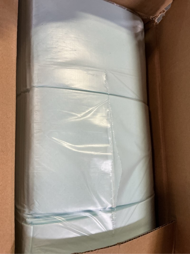 Condition photo showing New/Like New for amazon basics dog and puppy pee pads, 5-layer leak-proof super absorbent, quick-dry surface, potty training, regular (22x22"), 150 count, blue & white regular (150 count)