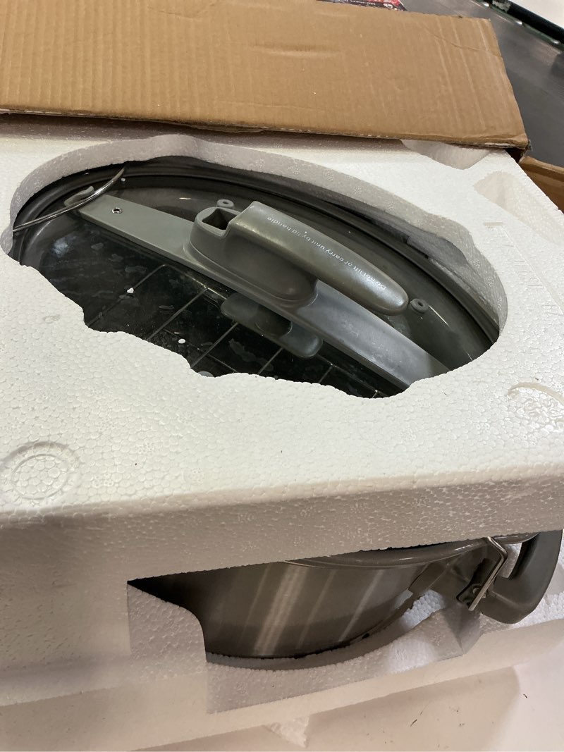 Condition photo showing Good Condition for black+decker 7-quart digital slow cooker, scd7007ssd, temperature probe, sous-vide, locking lid, removable stoneware crock