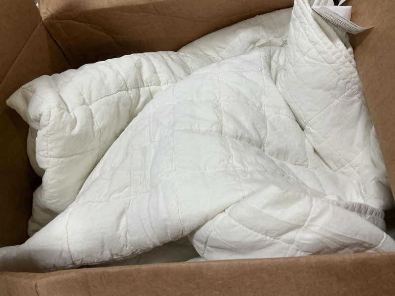 Condition photo showing Good Condition for great bay home full/queen size taupe 100% cotton honeycomb waffle quilt and sham set - garment washed, waffle weave like texture, lightweight 3-piece bedding set (natural) full / queen natural