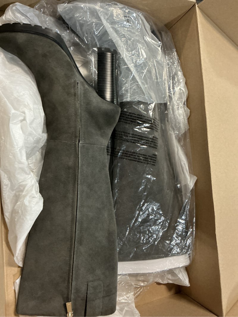 Condition photo showing New/Like New for kenneth cole new york women's yvonne 9 grey suede