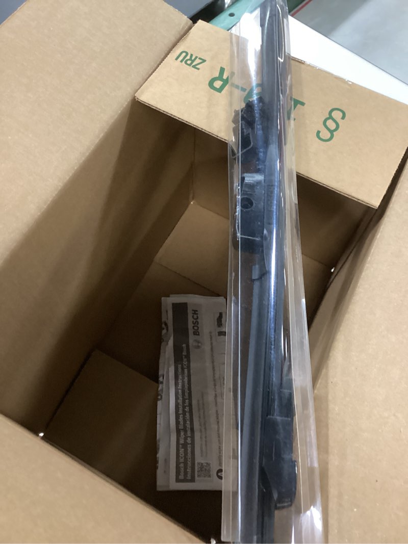 Condition photo showing Good Condition for Bosch Wiper Blade 17 Inch - 17OE