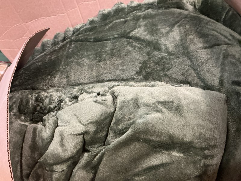 Condition photo showing As Is for bedsure king comforter - gentlesoft™ 3 pieces double-side fleece fluffy olive green comforter set, cozy striped room decor aesthetic, luxury king size bedding with 2 pillowcases, 104x90 inches king (104" x 90") 16 - olive green