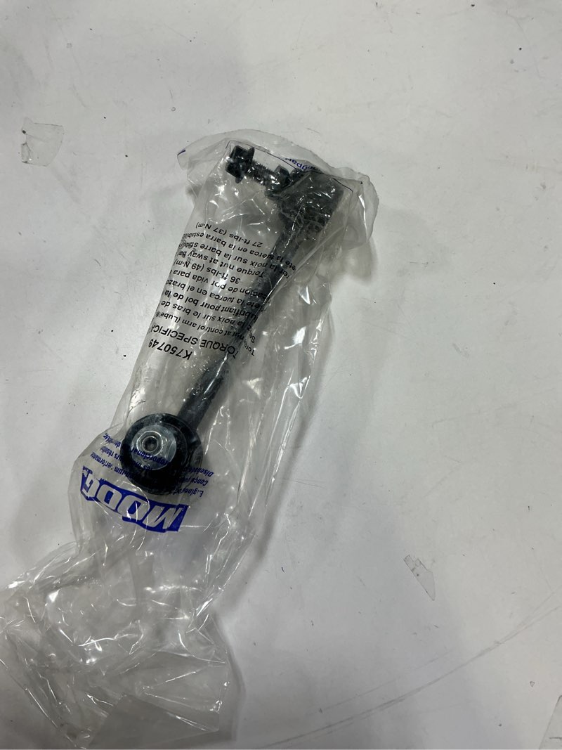 Condition photo showing New/Like New for MOOG K750749 Suspension Stabilizer Bar Link for Honda Pilot