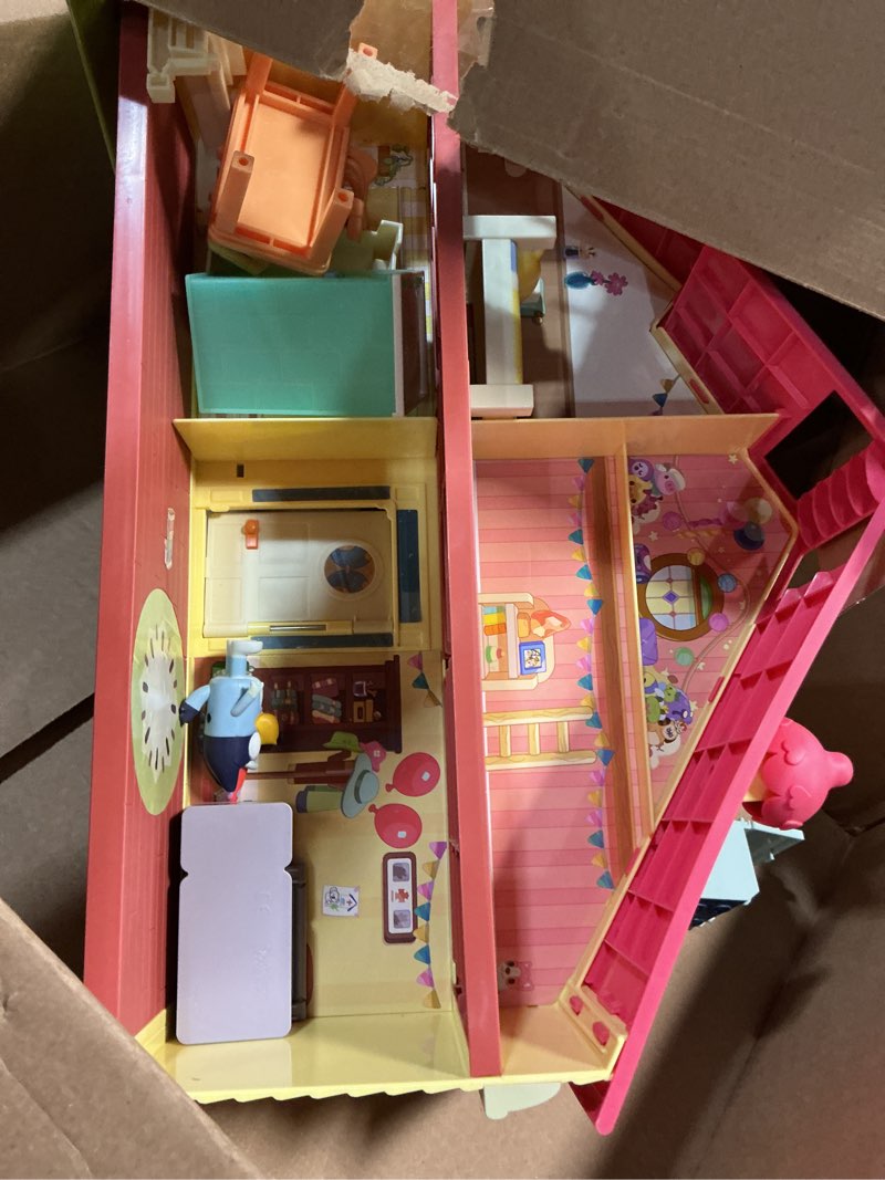 Condition photo showing item condition for Bluey Celebration Home Playset, Portable Birthday Party Toy House with 11 Removable Accessories and 2.5” Figure, House Toys for Kids of Ages 3+ 3 - Celebration Home