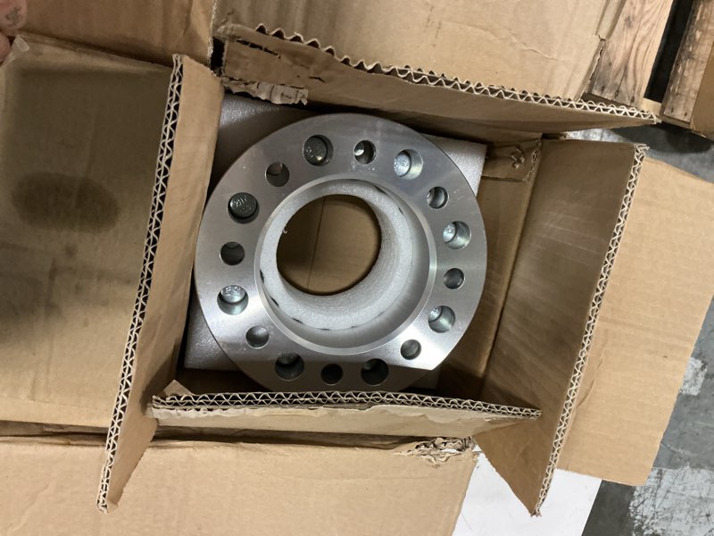 Condition photo showing New/Like New for 8x6.5 to 8x170 wheel spacers 2" (50mm) bore 126.15mm with 9/16"-18 studs for 1980-1998 ford f250 f350 | 1992-2007 ford e250 e350 | 1995-2010 dodge ram 2500 3500, 4pcs 8x165.1 to 8x170 wheel adapters