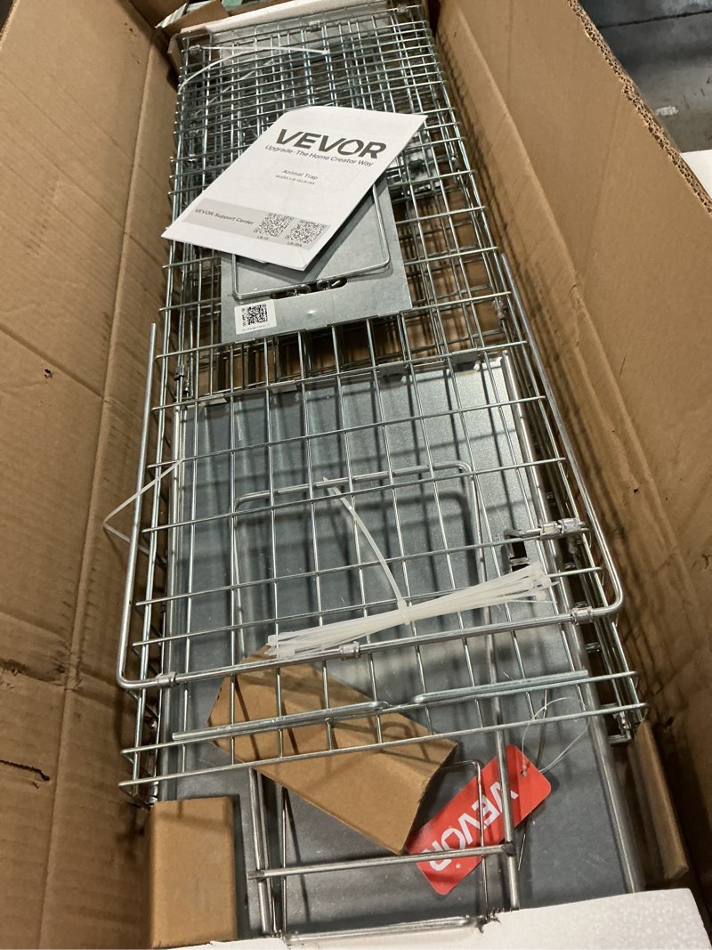 Condition photo showing Good Condition for vevor live animal cage trap, 31" x 10" x 12" humane cat trap galvanized iron, folding animal trap with handle for rabbits, stray cats, squirrels, raccoons, groundhogs and opossums