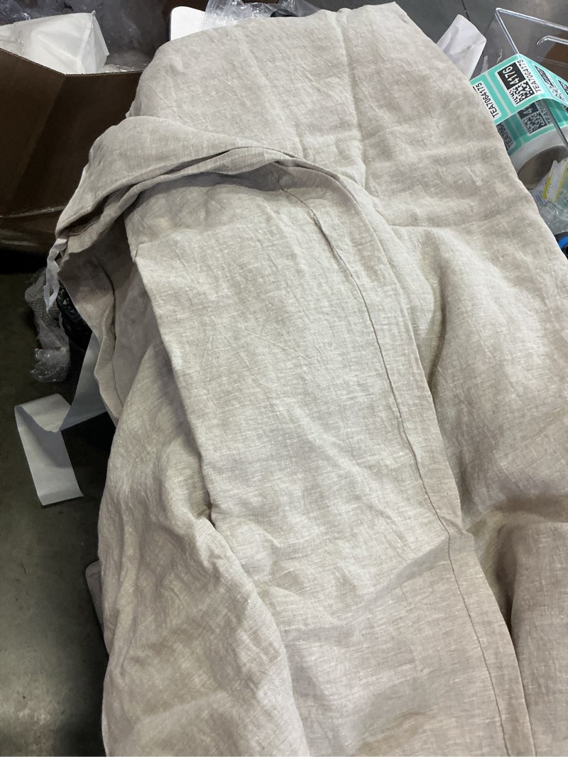 Condition photo showing Good Condition for european linen chambray duvet cover, king/cal king, natural