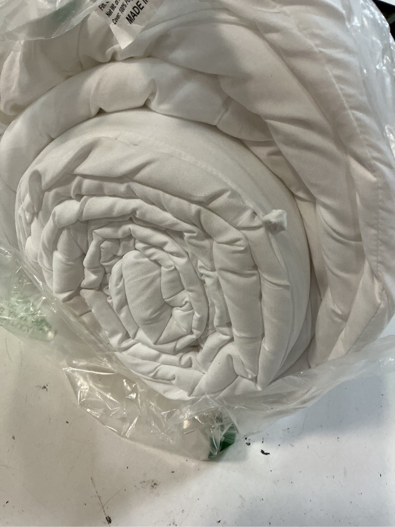 Condition photo showing Good Condition for bedsure comforter duvet insert - quilted comforters twin xl size, all season duvet, gentlesoft down alternative bedding, with 8 tabs, gifts for women/men, white, twin xl 92 x 68 inches white twin xl
