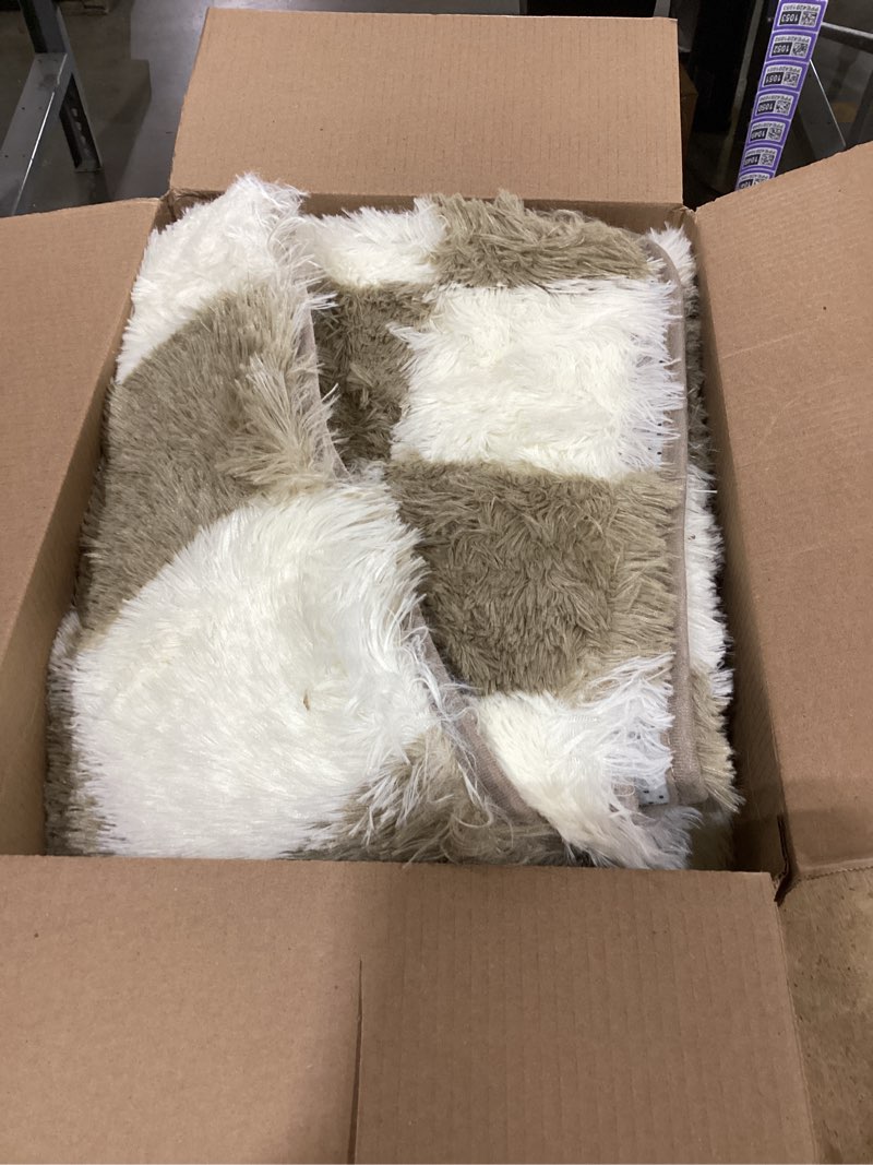 Condition photo showing As Is for super soft rug for bedroom, 4x6 ft beige and white area rug classic checkered shaggy anti-skid high pile soft fluffy rug fuzzy carpet for living room bedroom kids room nursery, dorm home decor beige and white 6' x 4' (rectangular)