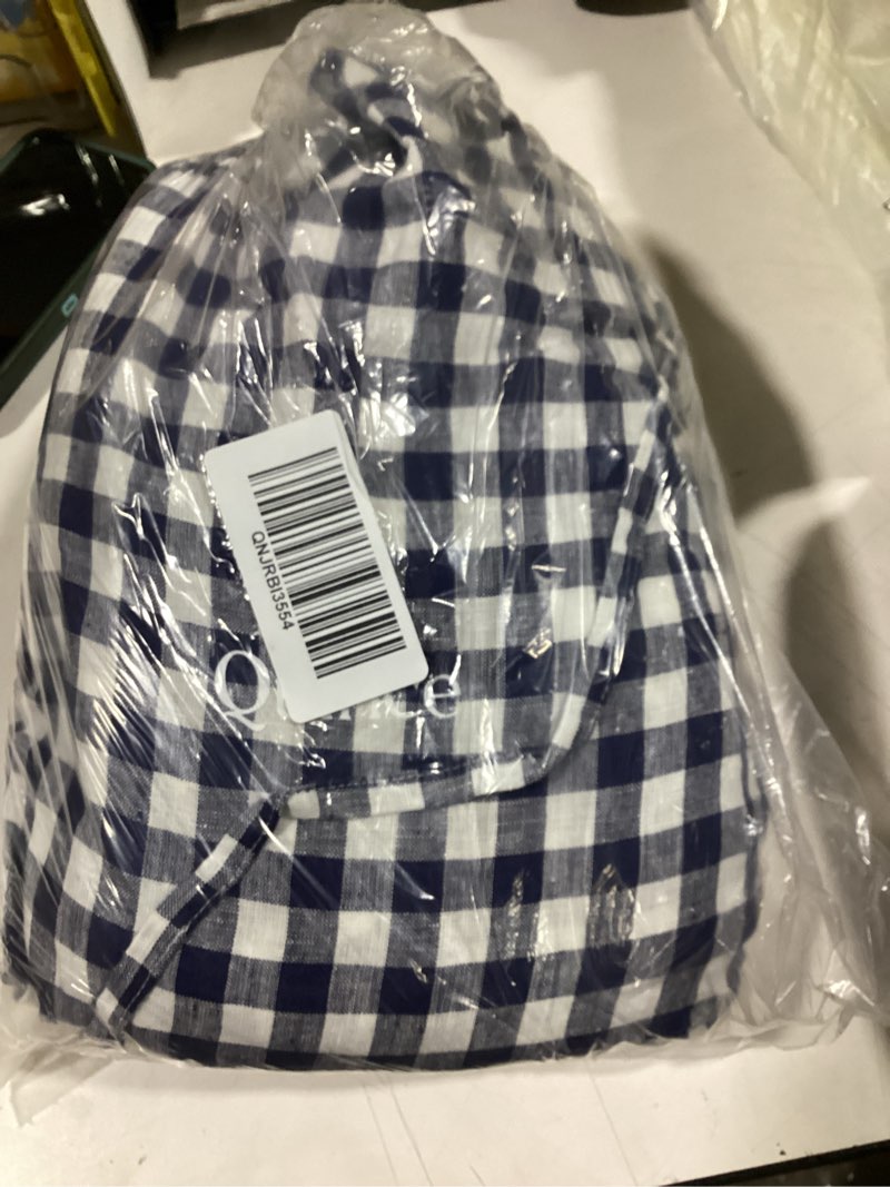 Condition photo showing Good Condition for blue and white picnic pattern sheet set quince twin