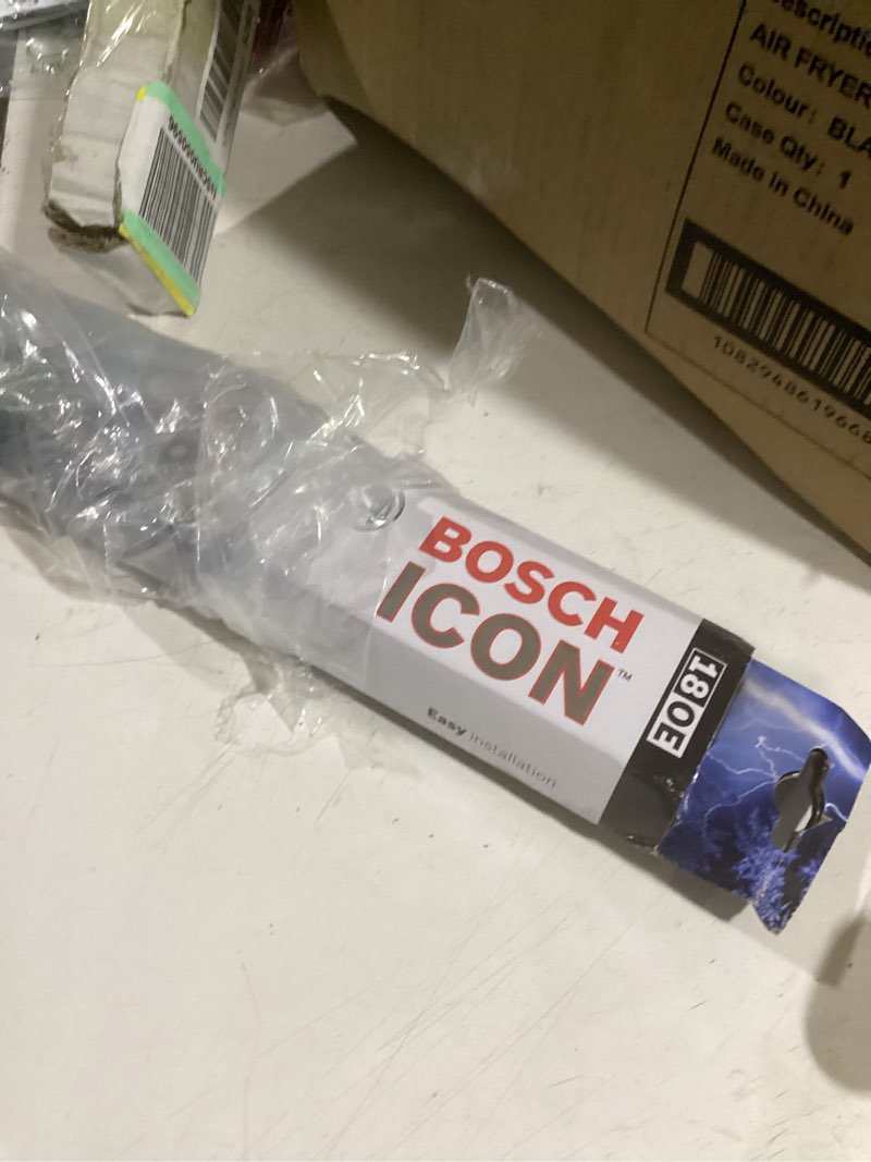 Condition photo showing Good Condition for bosch wiper blade - 18oe