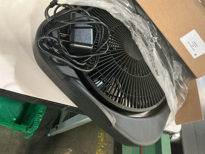 Condition photo showing Good Condition for mainstays 9" portable fan black