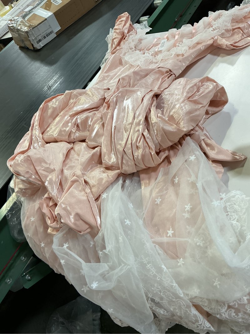 Condition photo showing Good Condition for (size m)daizbella medieval renaissance dress 18th century victorian ball gown dress halloween costume pink medium