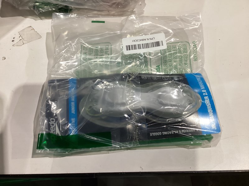 Condition photo showing New/Like New for Speedo Unisex-child Swim Goggles Vanquisher 2.0 Junior Mirrored Blue