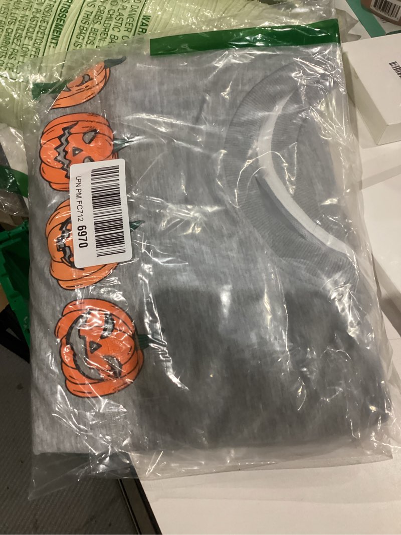 Condition photo showing New/Like New for Halloween Sweatshirt for Women Pumpkin Face Pullover Fall Season Long Sleeve Thanksgiving Graphic Sweater Top Medium Grey