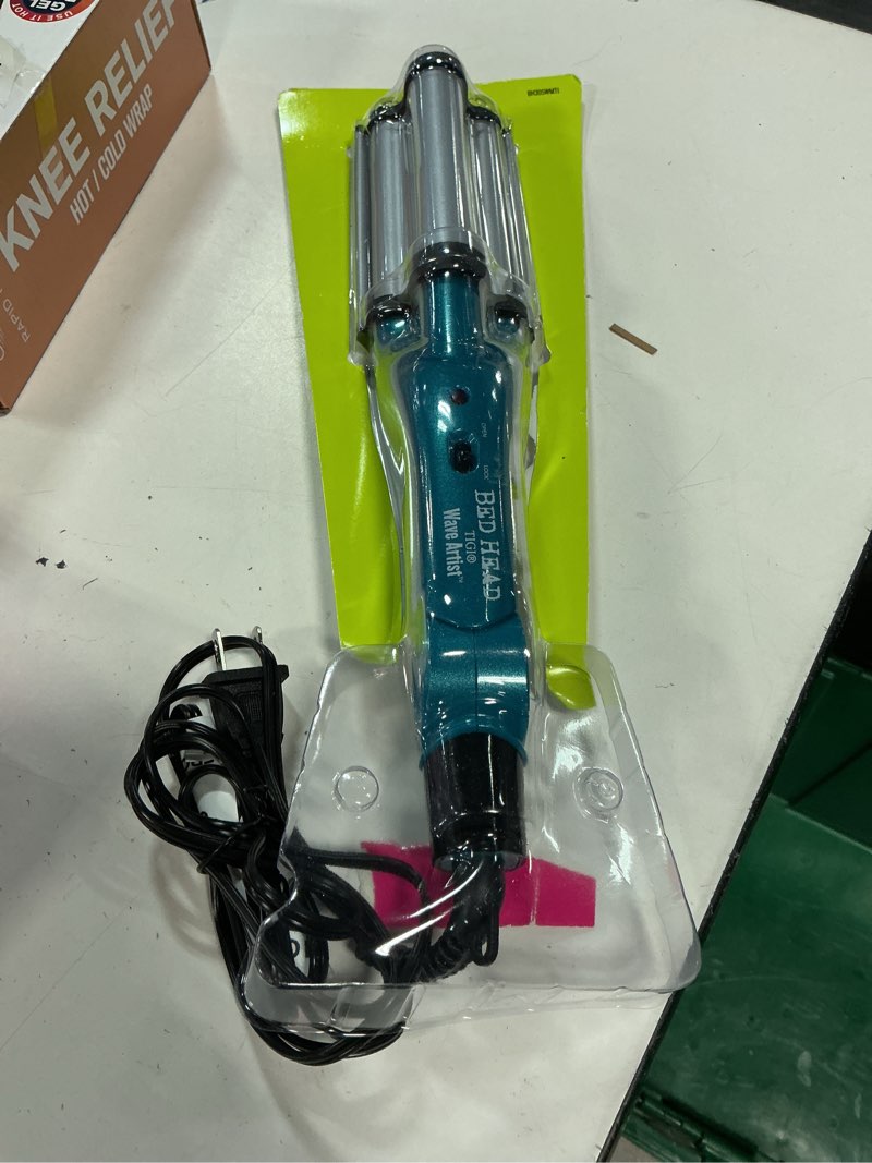 Condition photo showing Good Condition for bed head wave artist tourmaline ceramic deep waver in blue