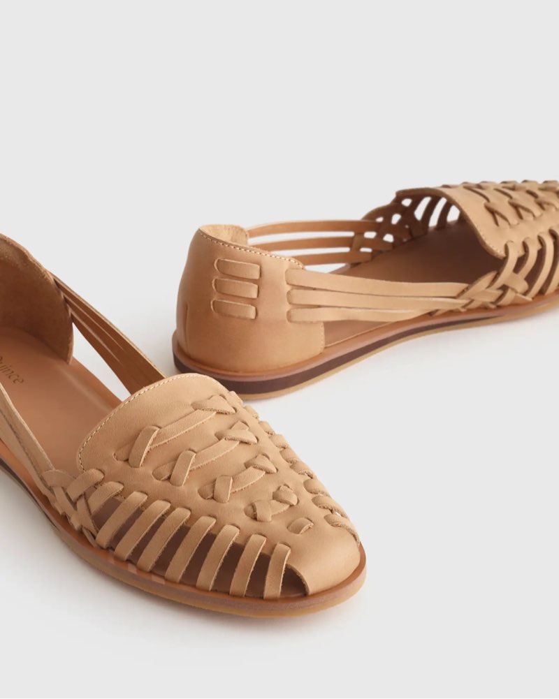 100% Leather Huarache Flat size unknow