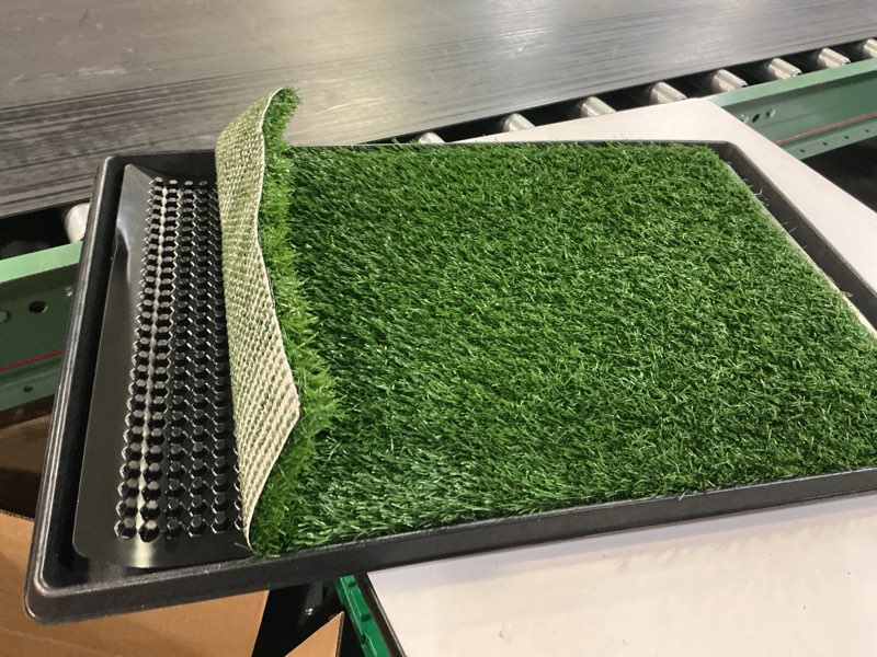 Condition photo showing Good Condition for siavonce 30-in x 20-in reusable plastic artificial grass mat