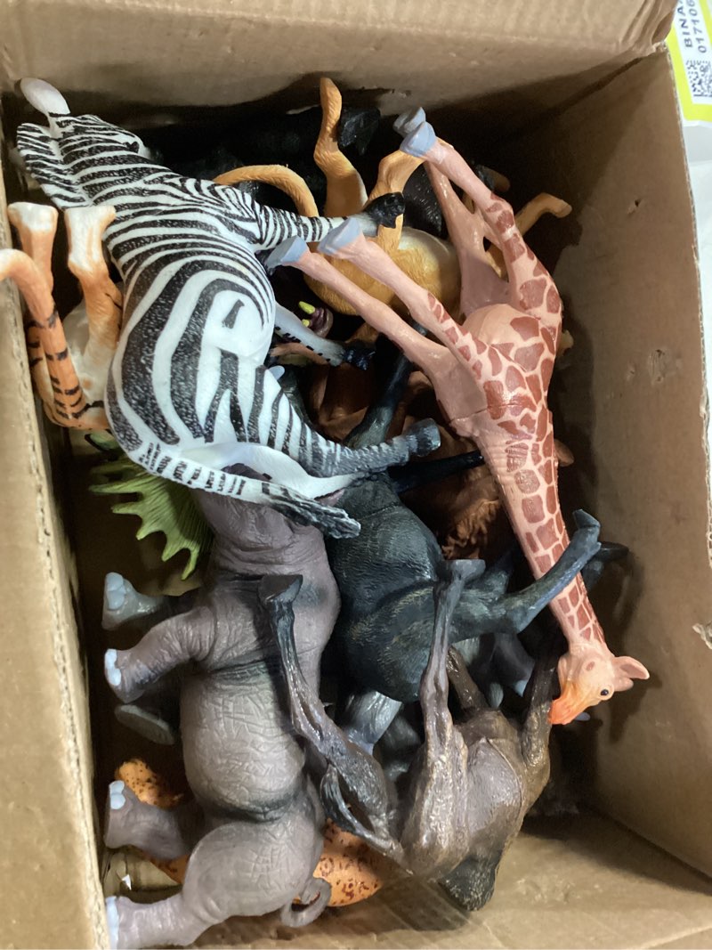 Condition photo showing Good Condition for BOLZRA Safari Animals Figures Toys, Realistic Wild Zoo Animal Figurines, Plastic African Jungle Animals Playset for Kids Toddlers, 21Pcs Birthday Gifts Christmas Stocking Stuffers Safari Animals Playset