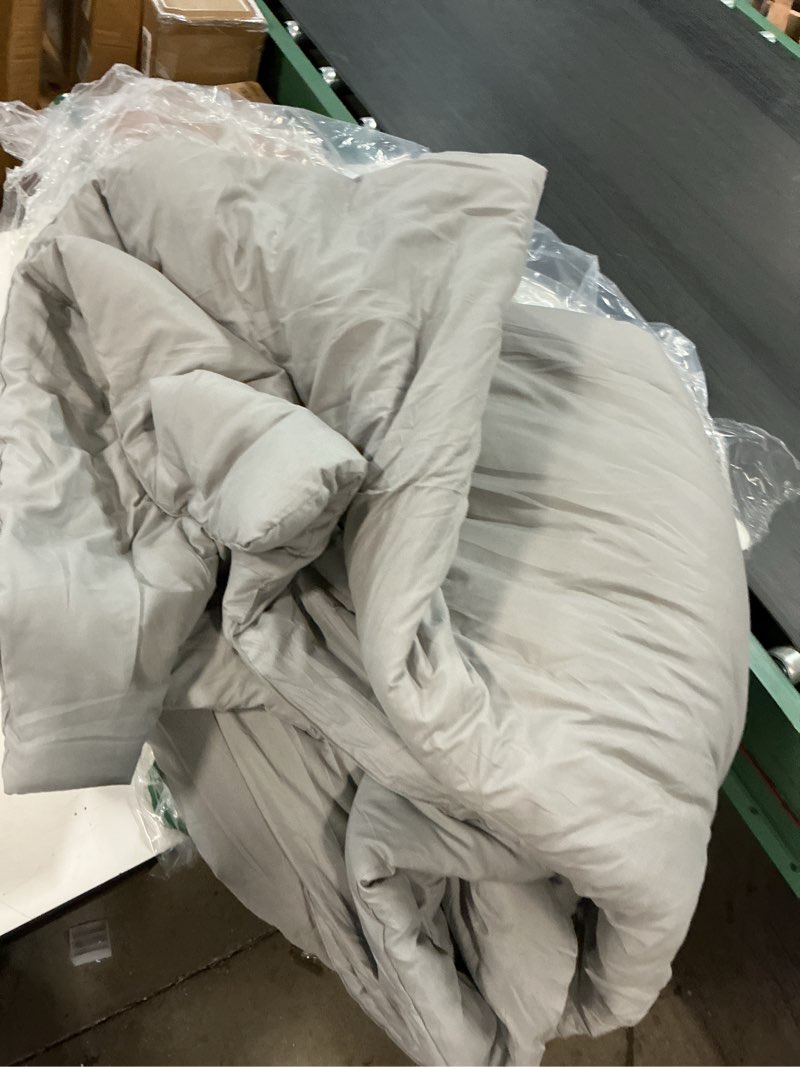 Condition photo showing Good Condition for cozylux queen comforter set light grey, 3 pieces solid comforters queen size breathable bedding sets, light gray luxury soft lightweight bed set with down alternative comforter and 2 pillowcases light grey queen