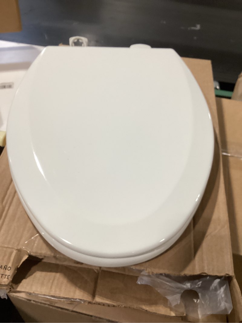 Condition photo showing Good Condition for Bemis Residential Molded Wood Toilet Seats White
