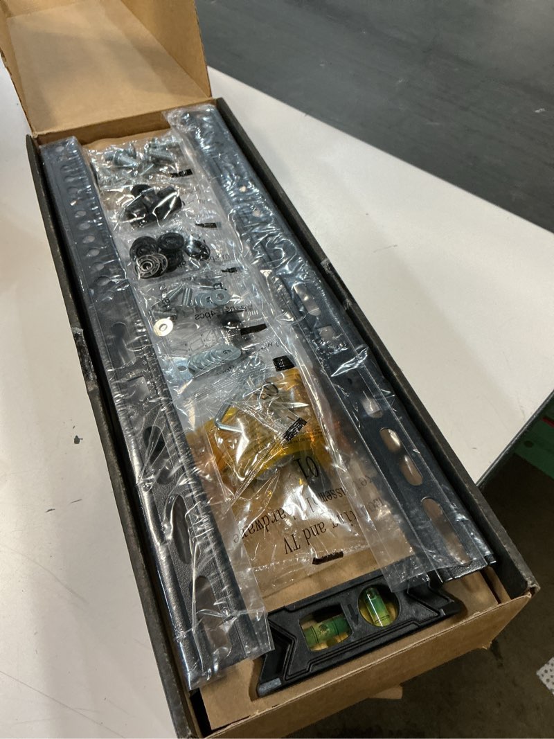 Condition photo showing New/Like New for usx mount full motion tv wall mount for most 32-70 inch tvs up to 99 lbs, wall mount bracket with dual articulating arms, swivel, tilt, max vesa 400x400mm, tv mount fits 12”/16” wood studs 32-70 inch, 99 lb