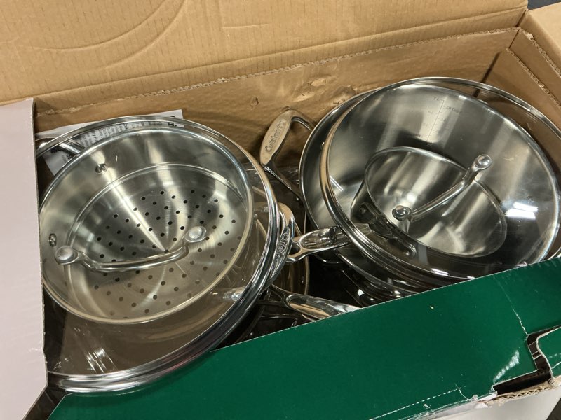 Condition photo showing Good Condition for cuisinart 77-11g stainless steel 11-piece set chef's-classic-stainless-cookware-collection