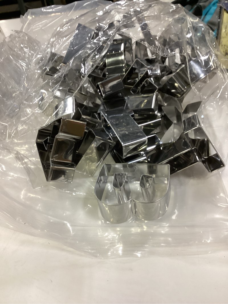 Condition photo showing Good Condition for Luomorgo 26PCS Stainless Steel Alphabet Cookie Cutters Set (2.5-3 Inch Large Letters) - Heavy Duty Metal A-Z Baking Tools for Fondant, Biscuit, Dough - Birthday, Wedding, Party Decorations