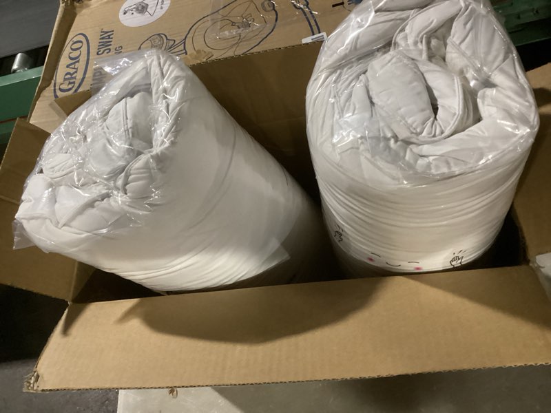 Condition photo showing New/Like New for three geese white goose feather cotton pillows standard size set of 2- soft 600 thread count 100% cotton, medium firm,soft support surround fill cotton (standard size:pack of 2) standard (pack of 2) white