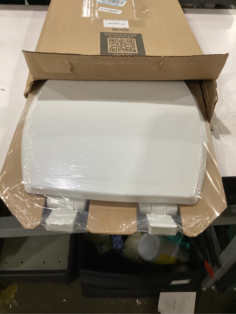 Condition photo showing New/Like New for mayfair 1847slow 000 kendall slow-close  removable enameled wood toilet seat that will never loosen  1 pack elongated - premium hinge  white